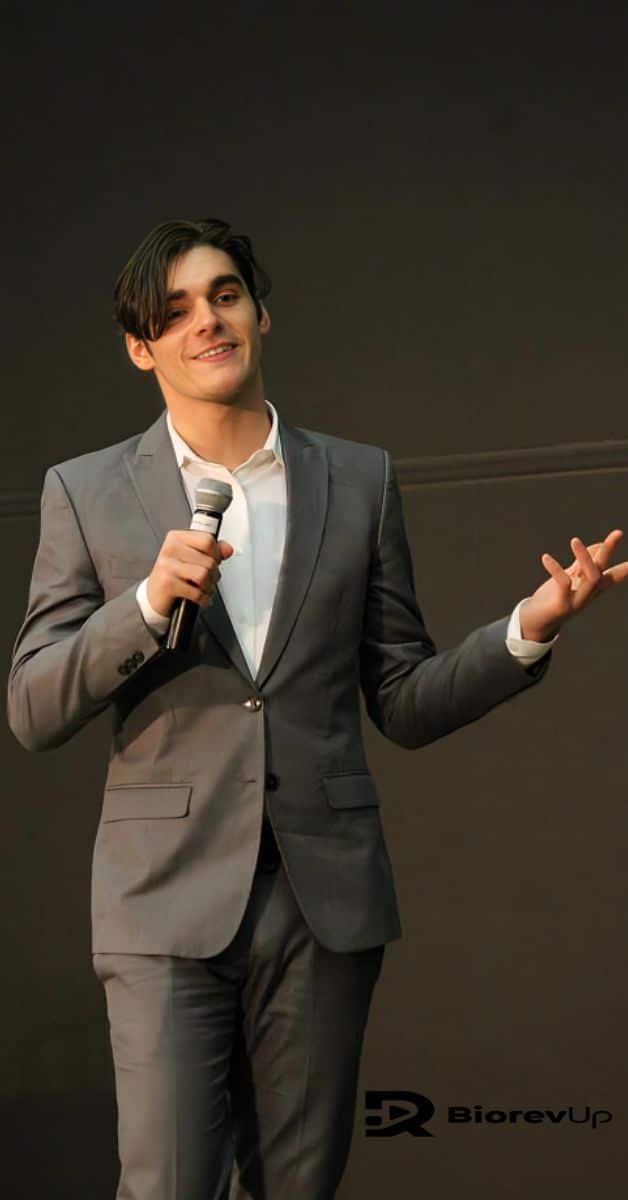 RJ Mitte’s Boyfriend and Relationship Status